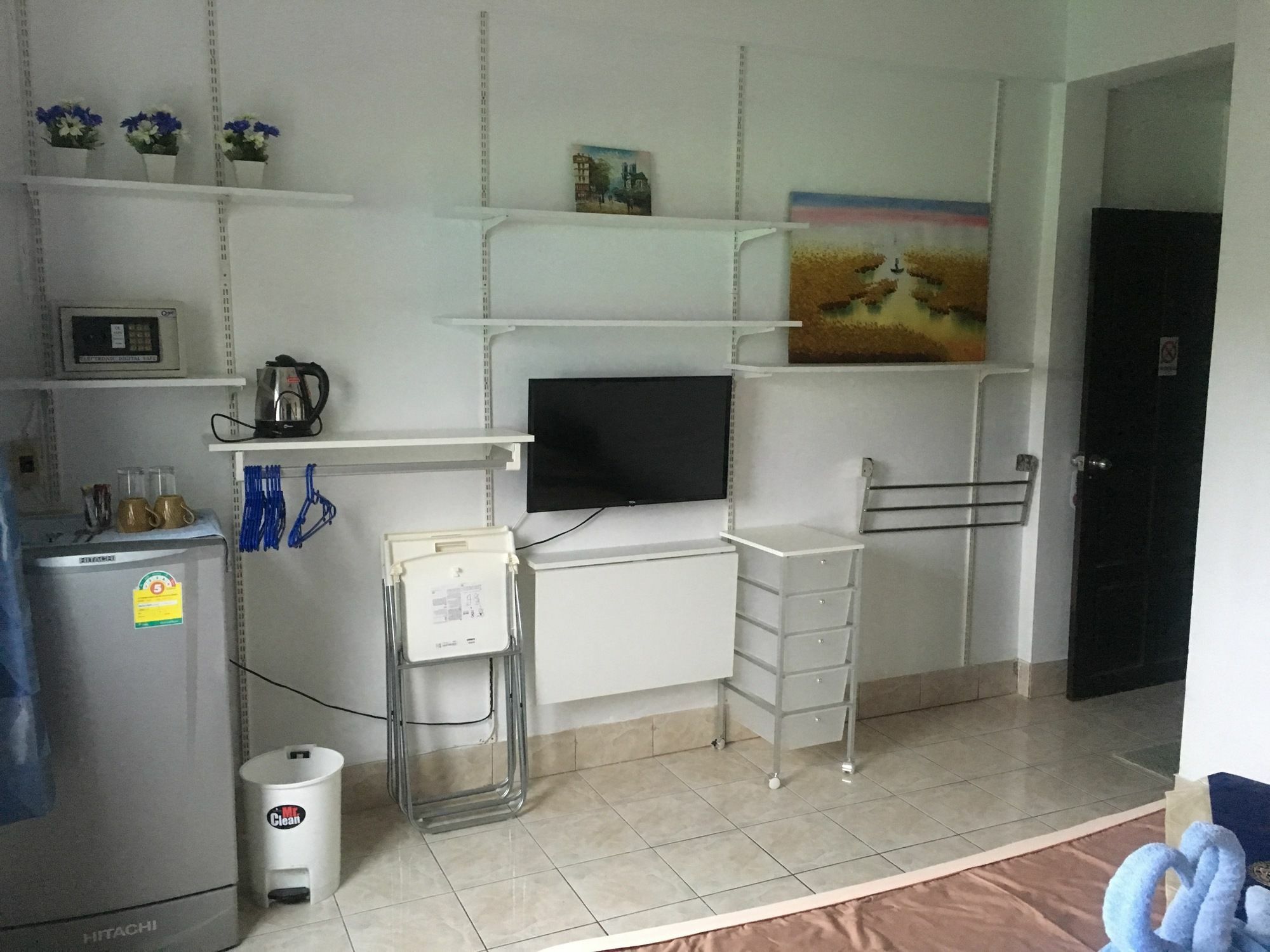 Bellmans Restaurant & Guesthouse Karon Ngoại thất bức ảnh