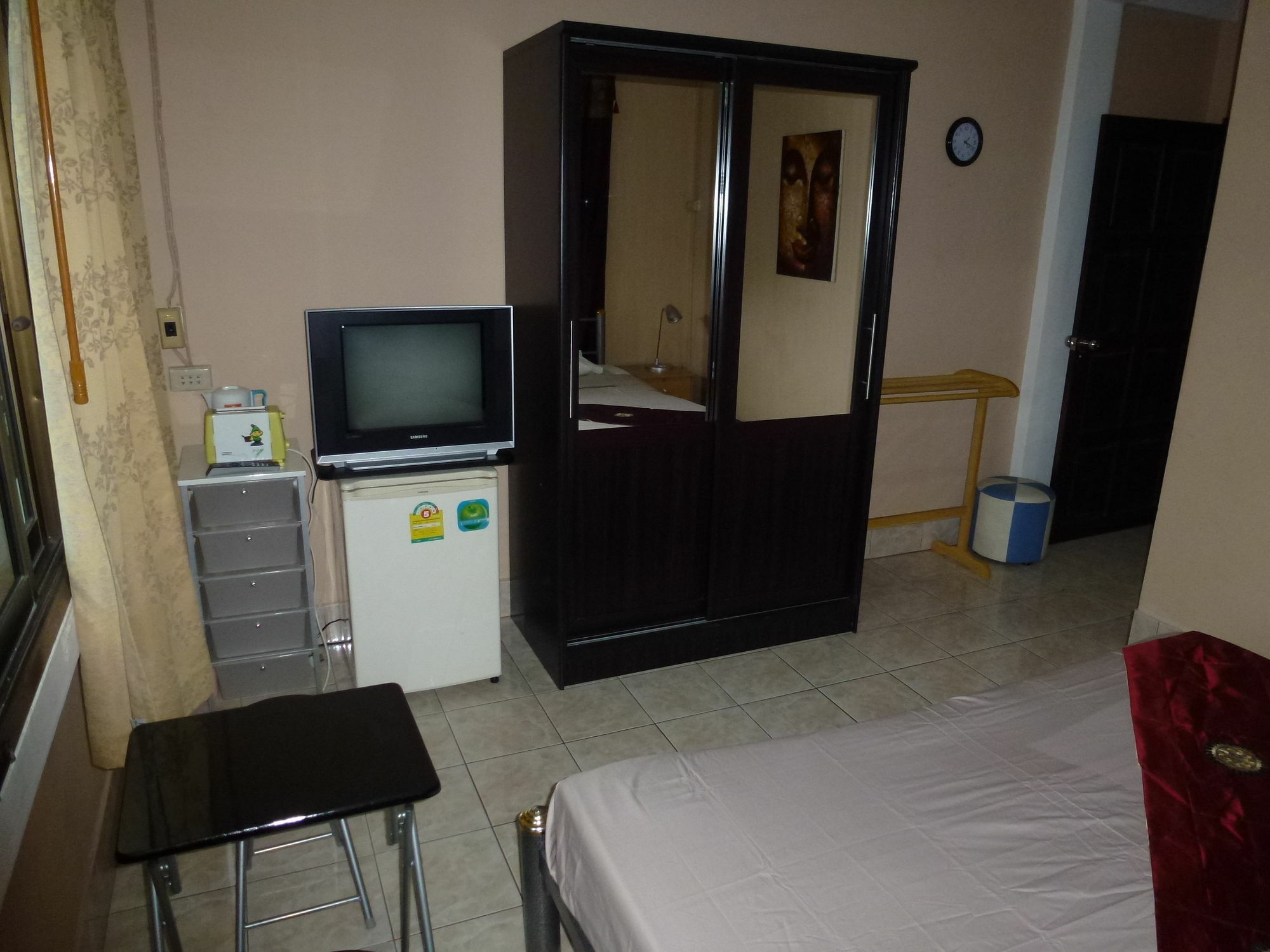 Bellmans Restaurant & Guesthouse Karon Ngoại thất bức ảnh