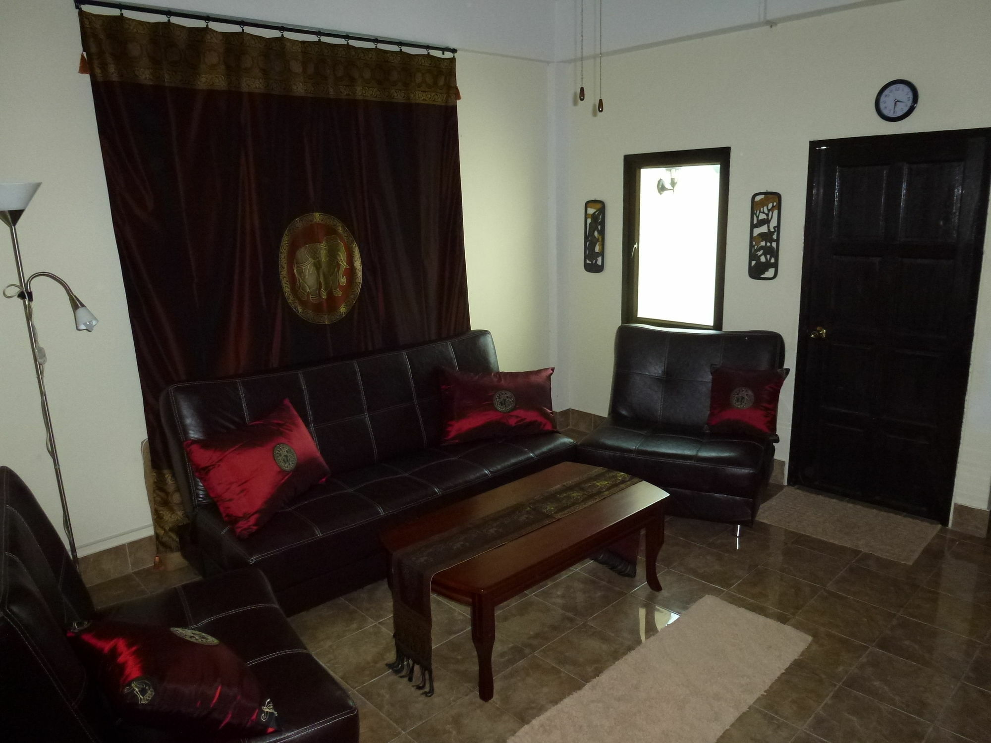Bellmans Restaurant & Guesthouse Karon Ngoại thất bức ảnh