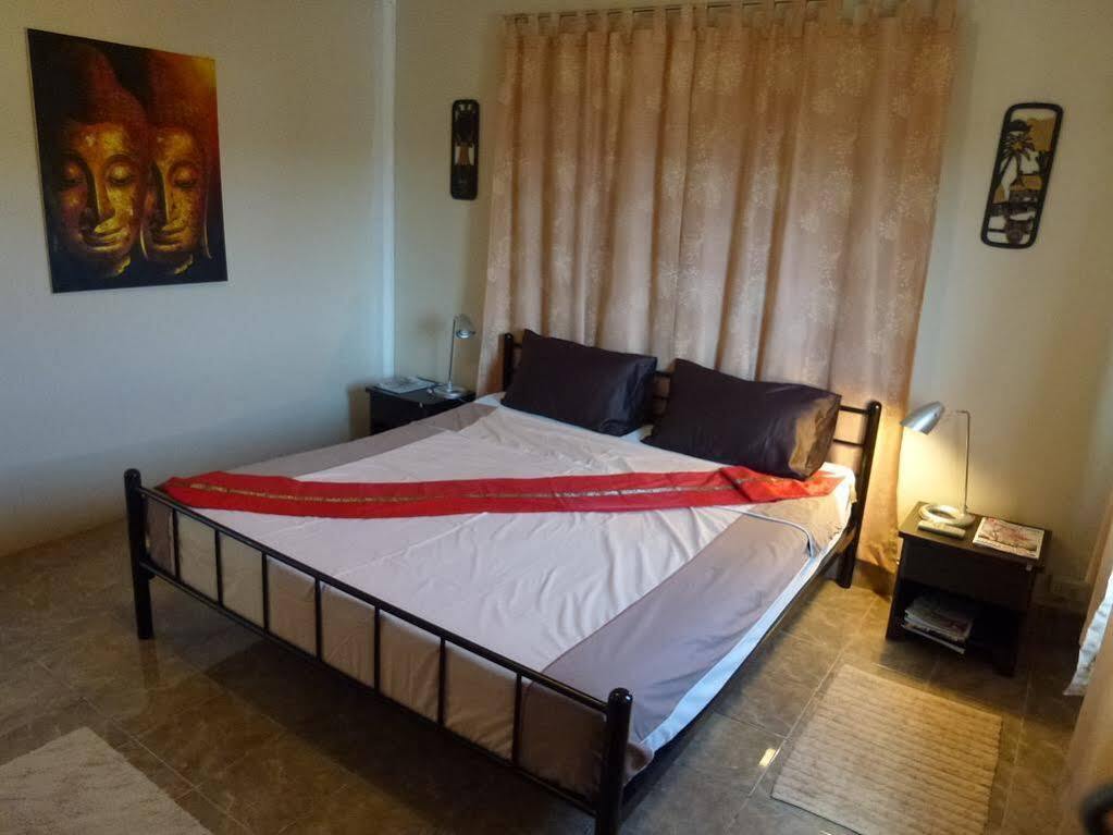 Bellmans Restaurant & Guesthouse Karon Ngoại thất bức ảnh